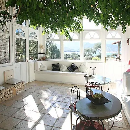 Luxury Seaside Retreat With Infinity Pool And Private In Corsica Saint-Florent